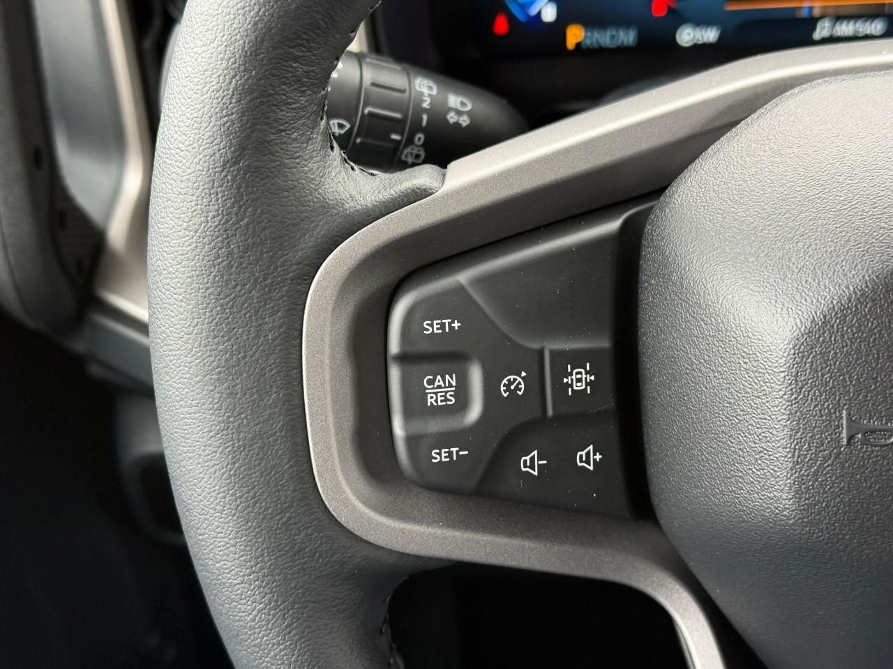 Ford Bronco Vehicle Full-screen Gallery Image 13