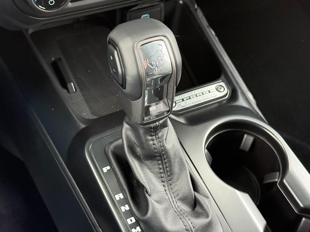 Ford Bronco Vehicle Full-screen Gallery Image 15