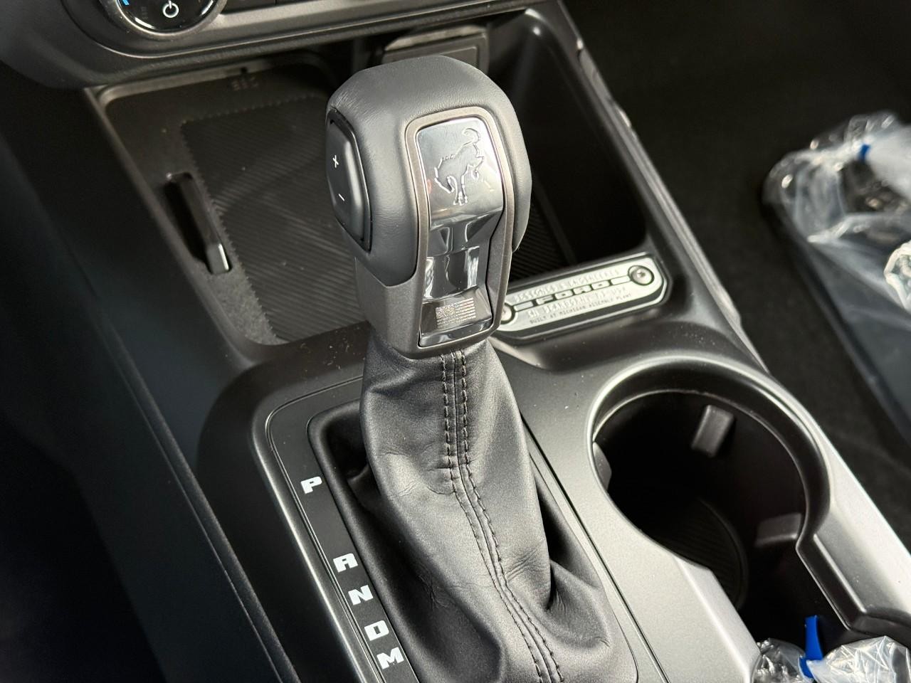 Ford Bronco Vehicle Full-screen Gallery Image 15