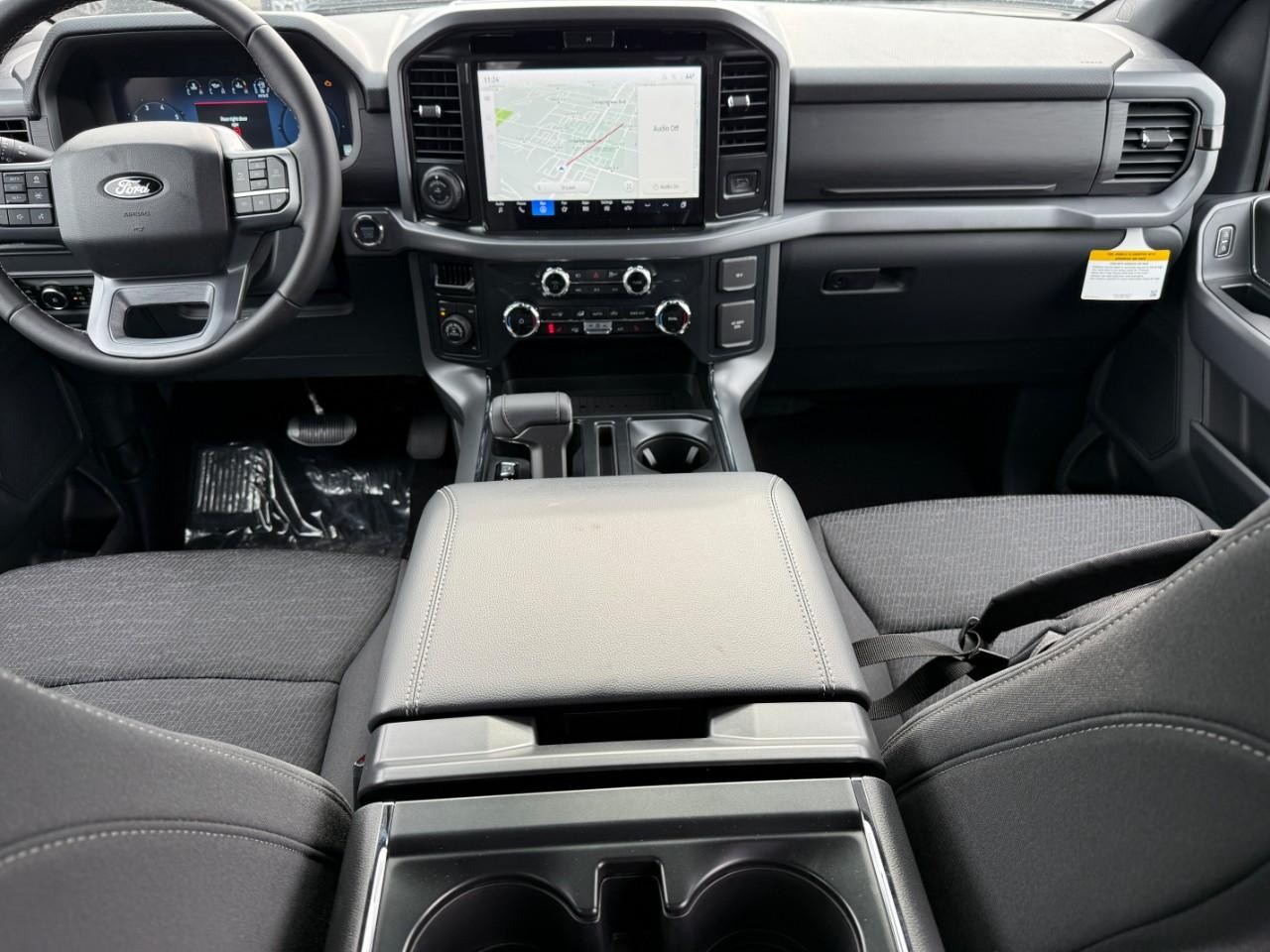 Ford F-150 Vehicle Full-screen Gallery Image 06