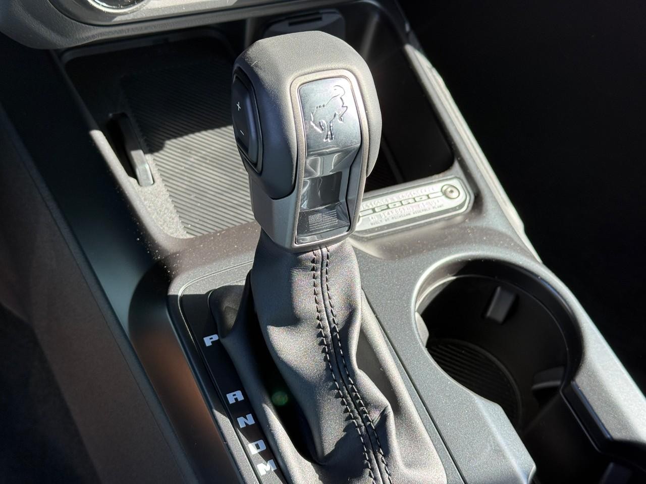 Ford Bronco Vehicle Full-screen Gallery Image 15