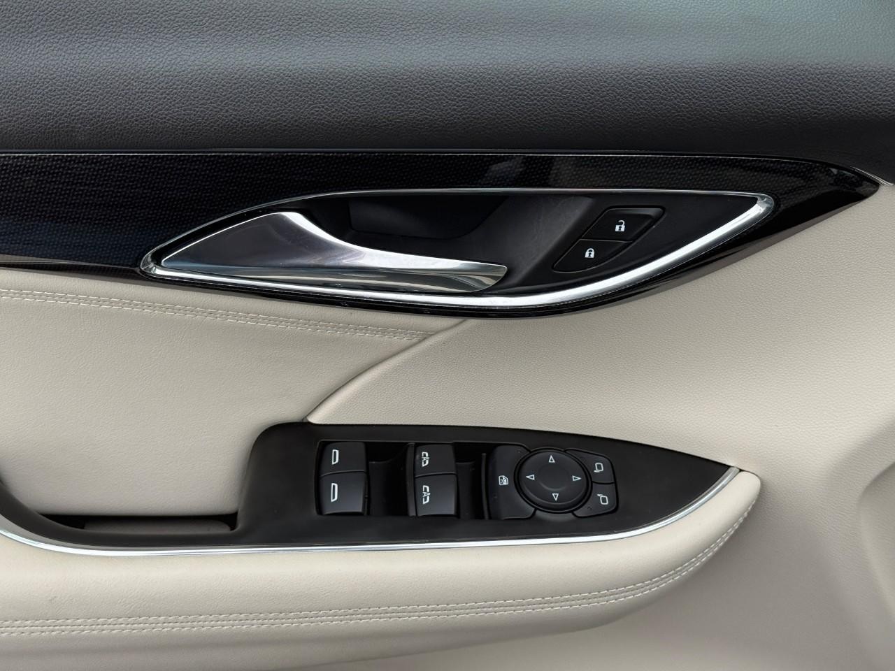 Buick Envision Vehicle Full-screen Gallery Image 15