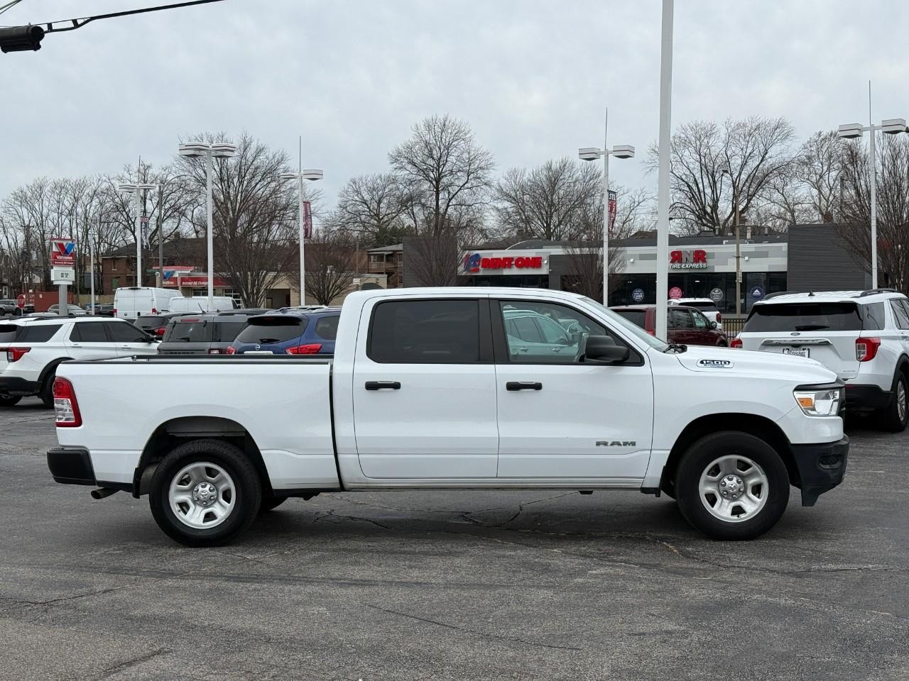 Ram 1500 Vehicle Full-screen Gallery Image 05