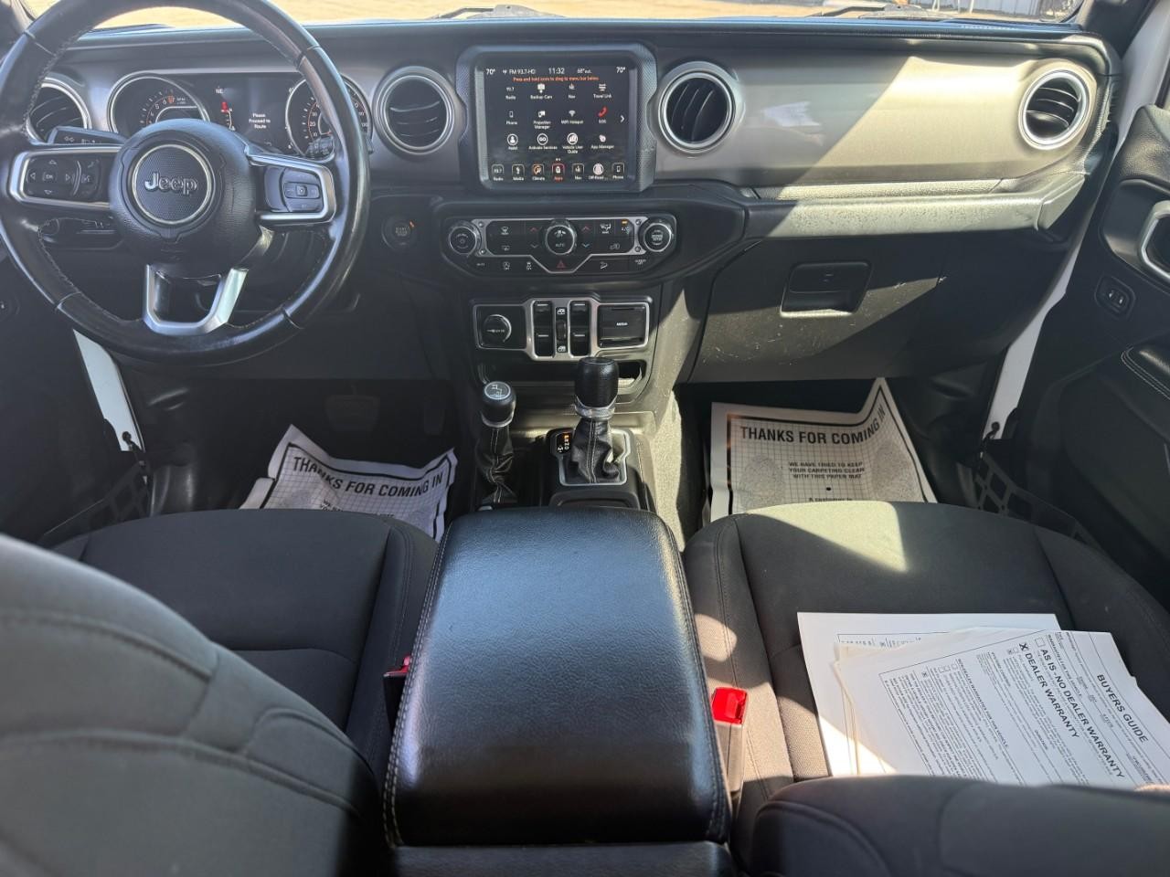 Jeep Wrangler Unlimited Vehicle Full-screen Gallery Image 07