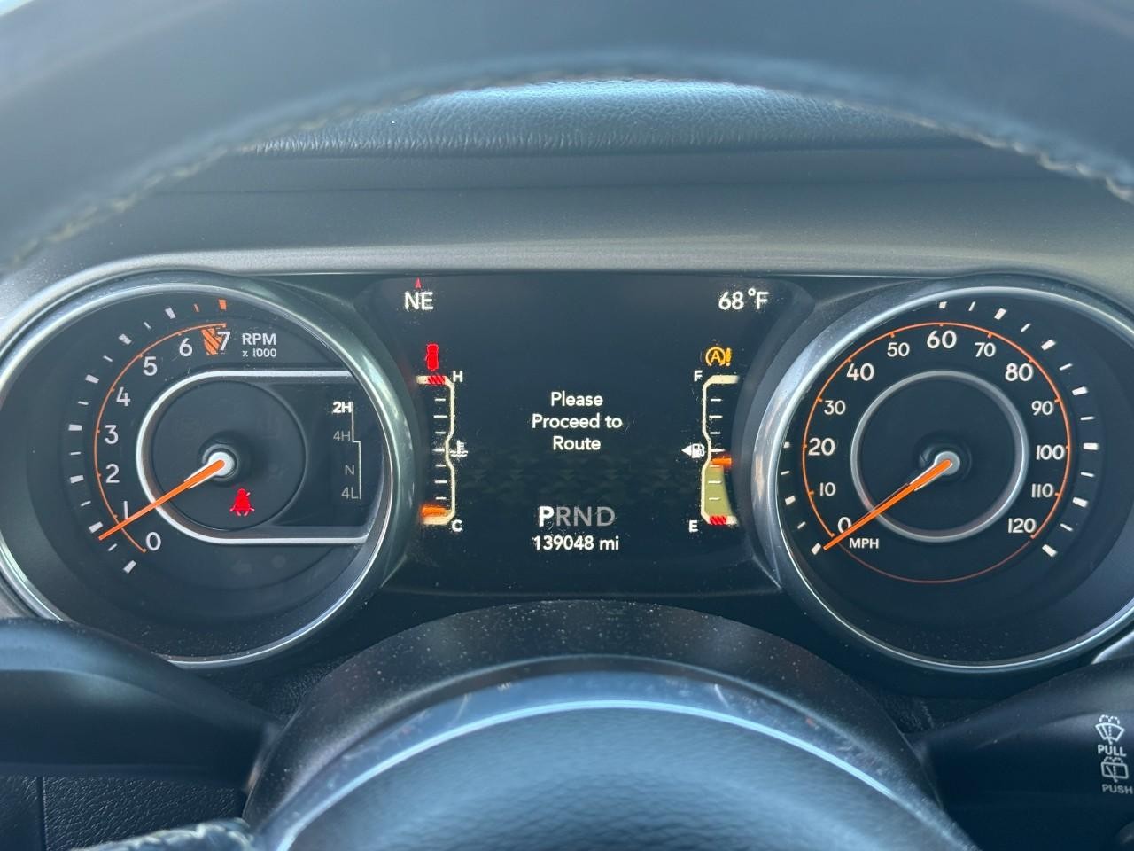 Jeep Wrangler Unlimited Vehicle Full-screen Gallery Image 14