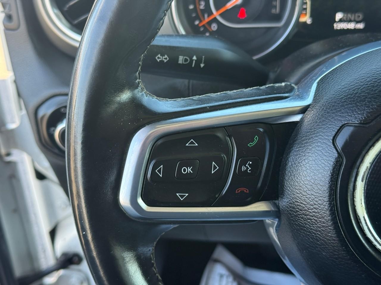 Jeep Wrangler Unlimited Vehicle Full-screen Gallery Image 15