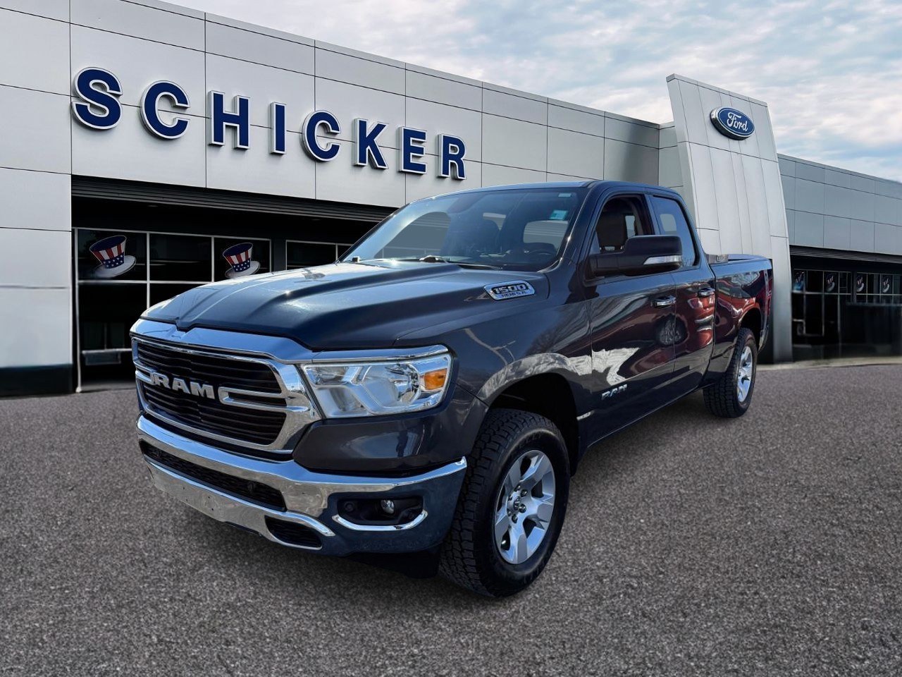 Ram 1500 Vehicle Full-screen Gallery Image 04