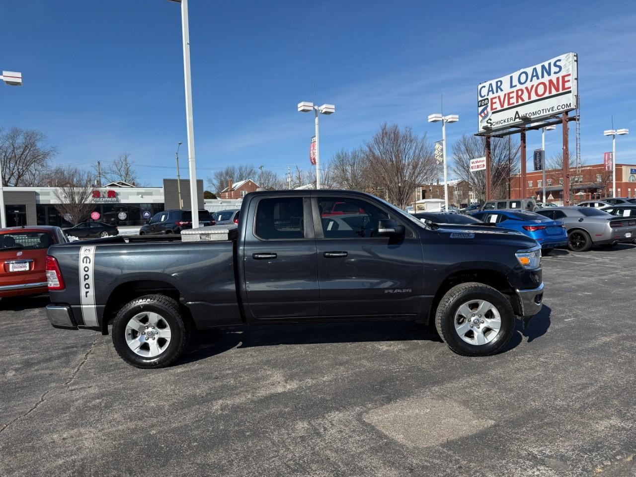 Ram 1500 Vehicle Full-screen Gallery Image 05