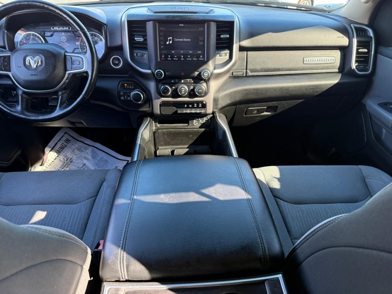 Ram 1500 Vehicle Full-screen Gallery Image 09