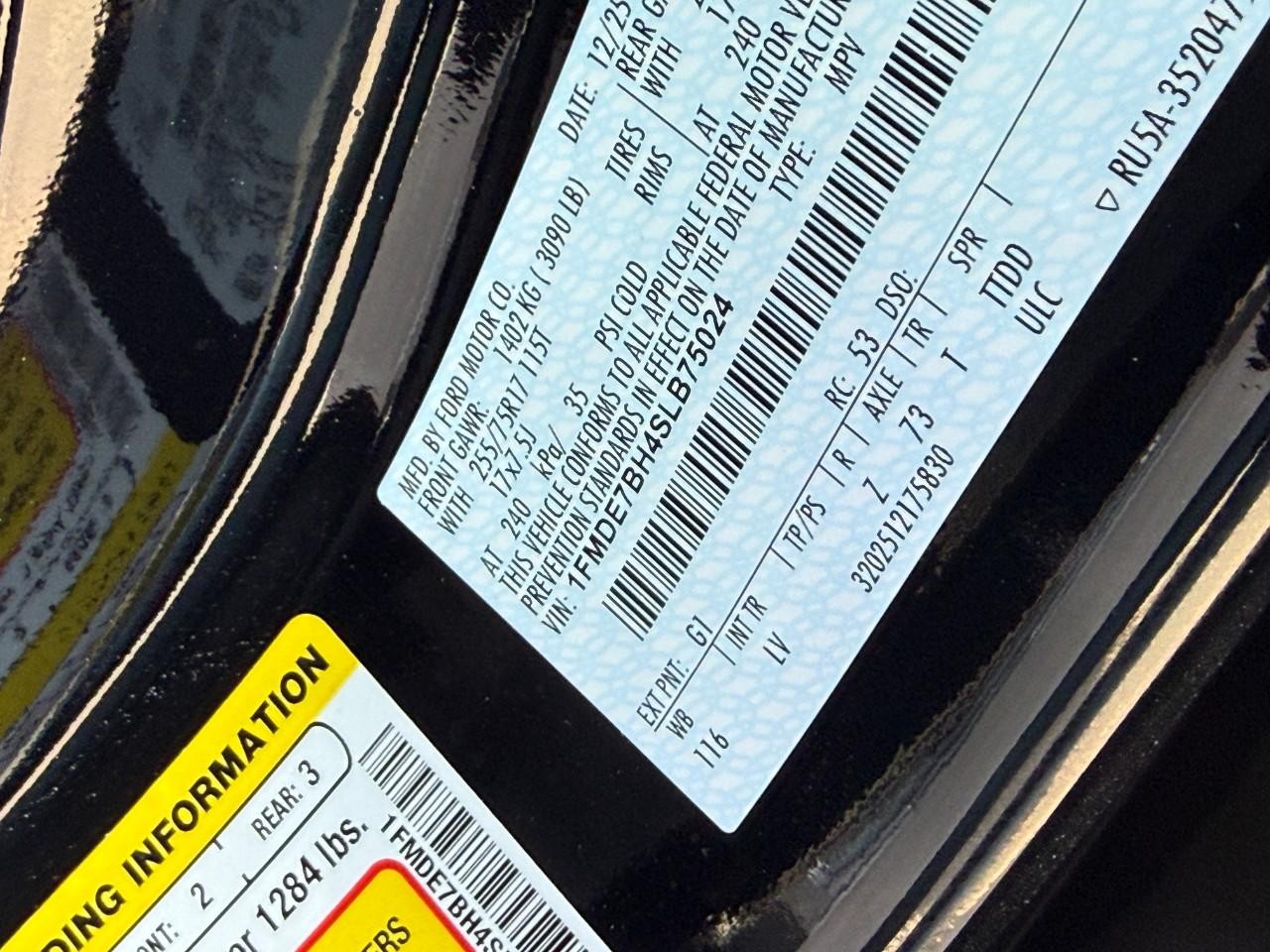 Ford Bronco Vehicle Full-screen Gallery Image 18