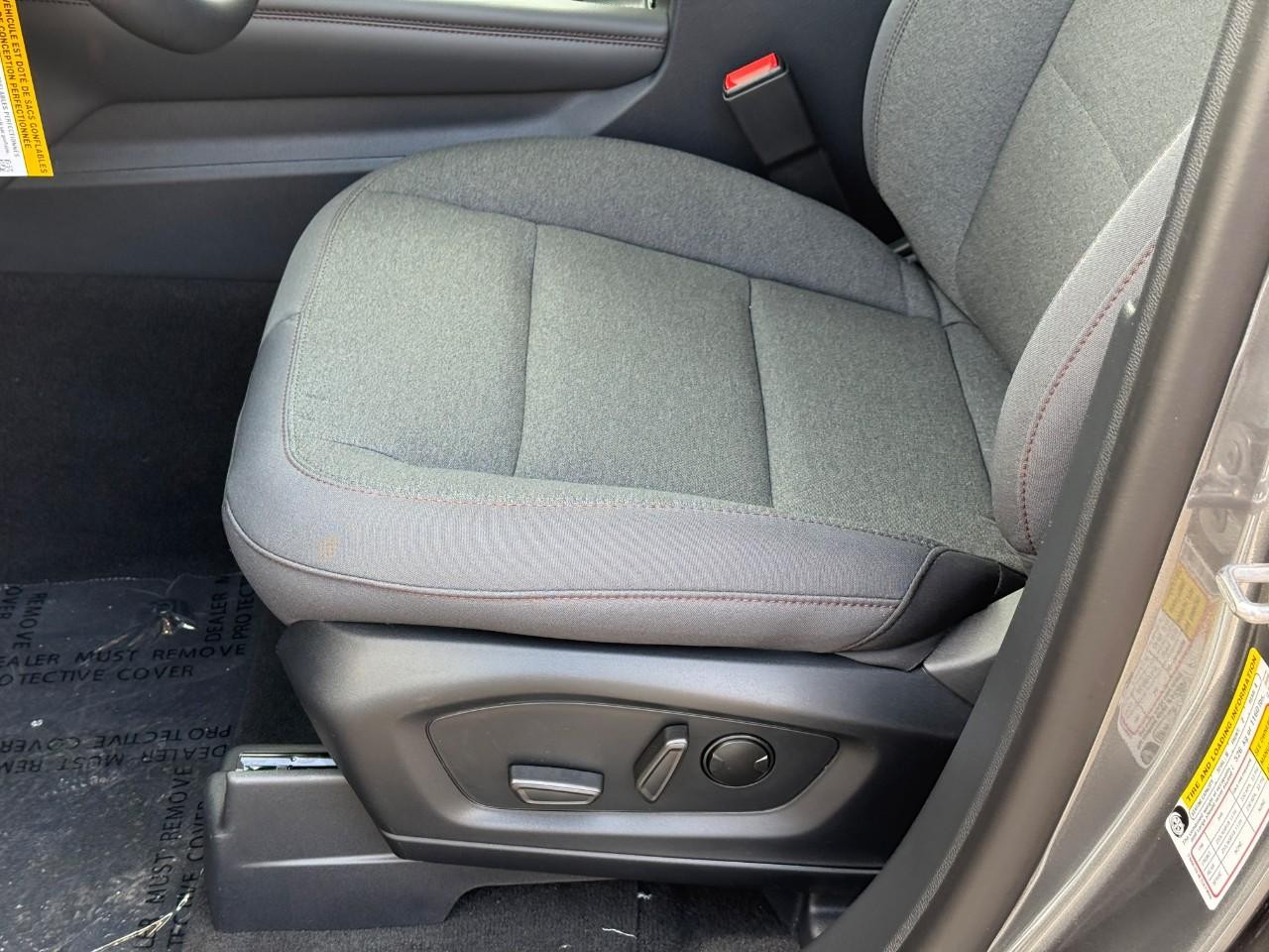 Ford Explorer Vehicle Full-screen Gallery Image 13