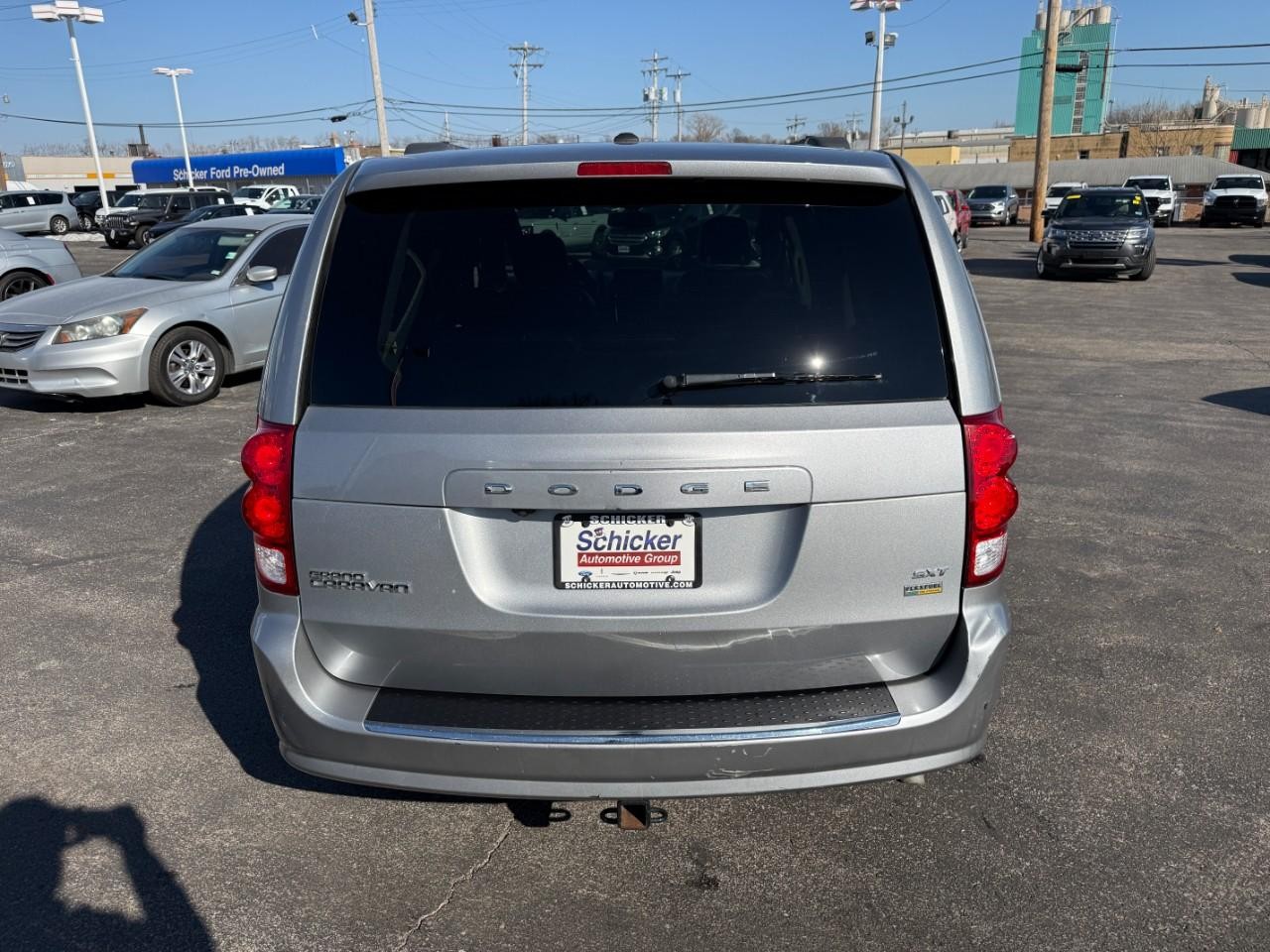 Dodge Grand Caravan Vehicle Full-screen Gallery Image 08