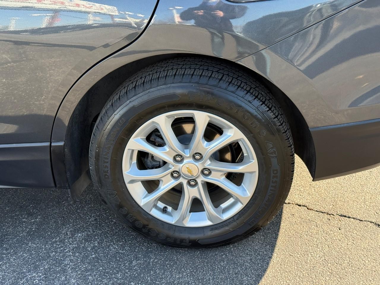 Chevrolet Equinox Vehicle Full-screen Gallery Image 09