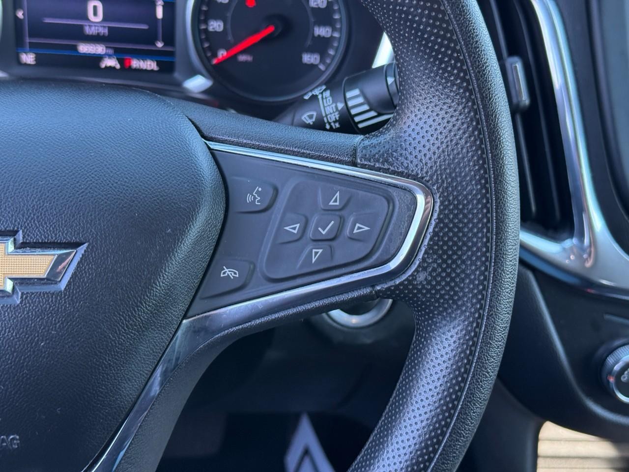 Chevrolet Equinox Vehicle Full-screen Gallery Image 19