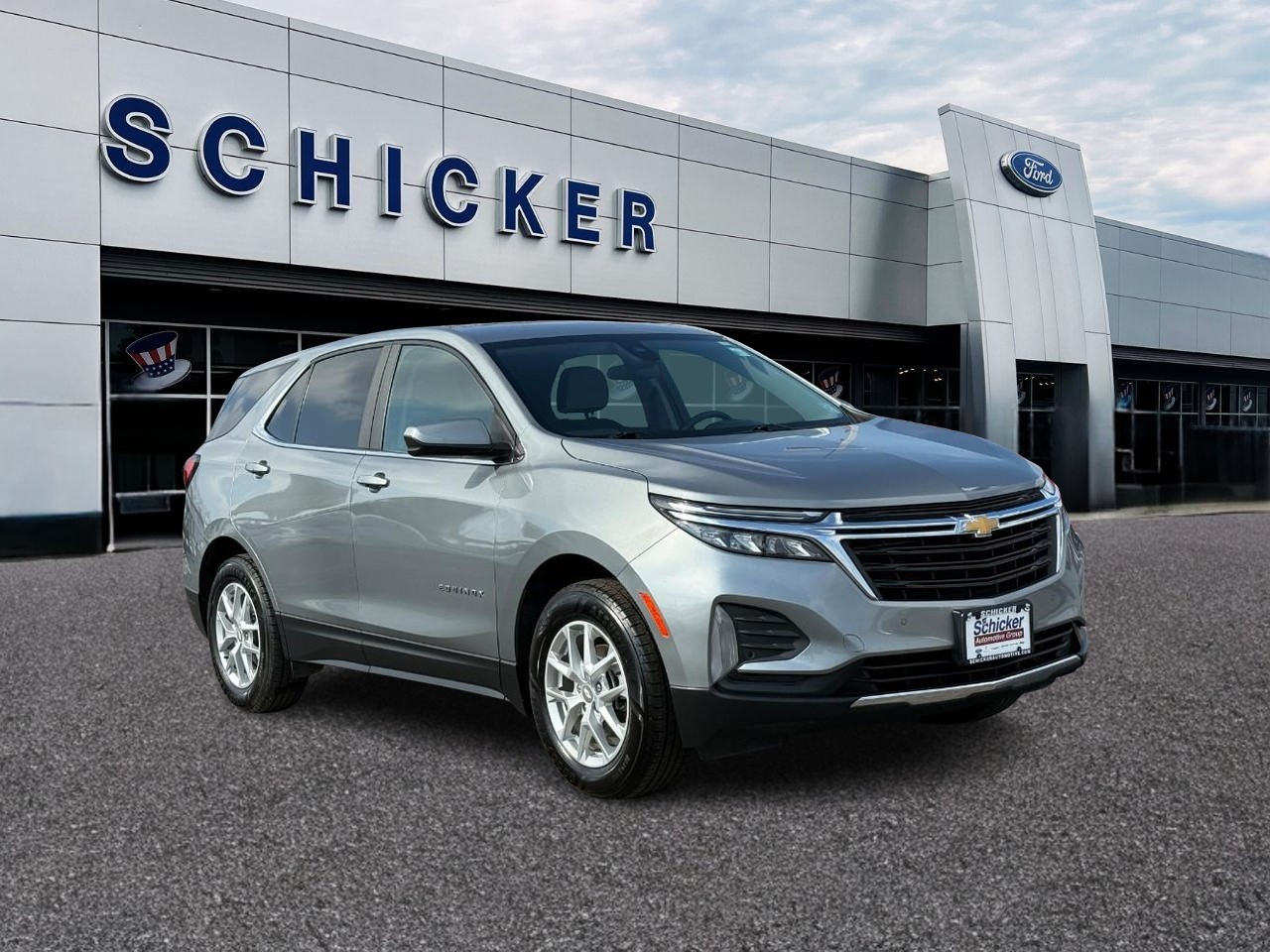 Chevrolet Equinox Vehicle Full-screen Gallery Image 01