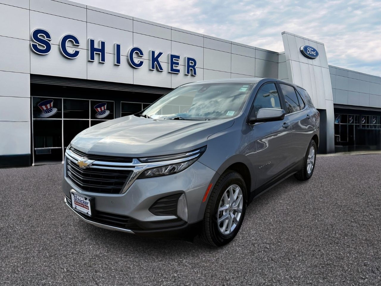 Chevrolet Equinox Vehicle Full-screen Gallery Image 04