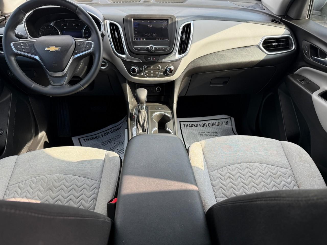 Chevrolet Equinox Vehicle Full-screen Gallery Image 11