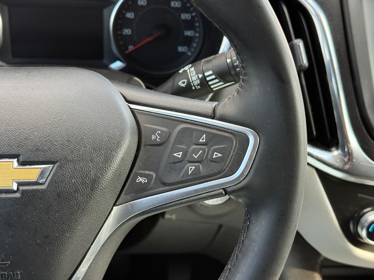 Chevrolet Equinox Vehicle Full-screen Gallery Image 20