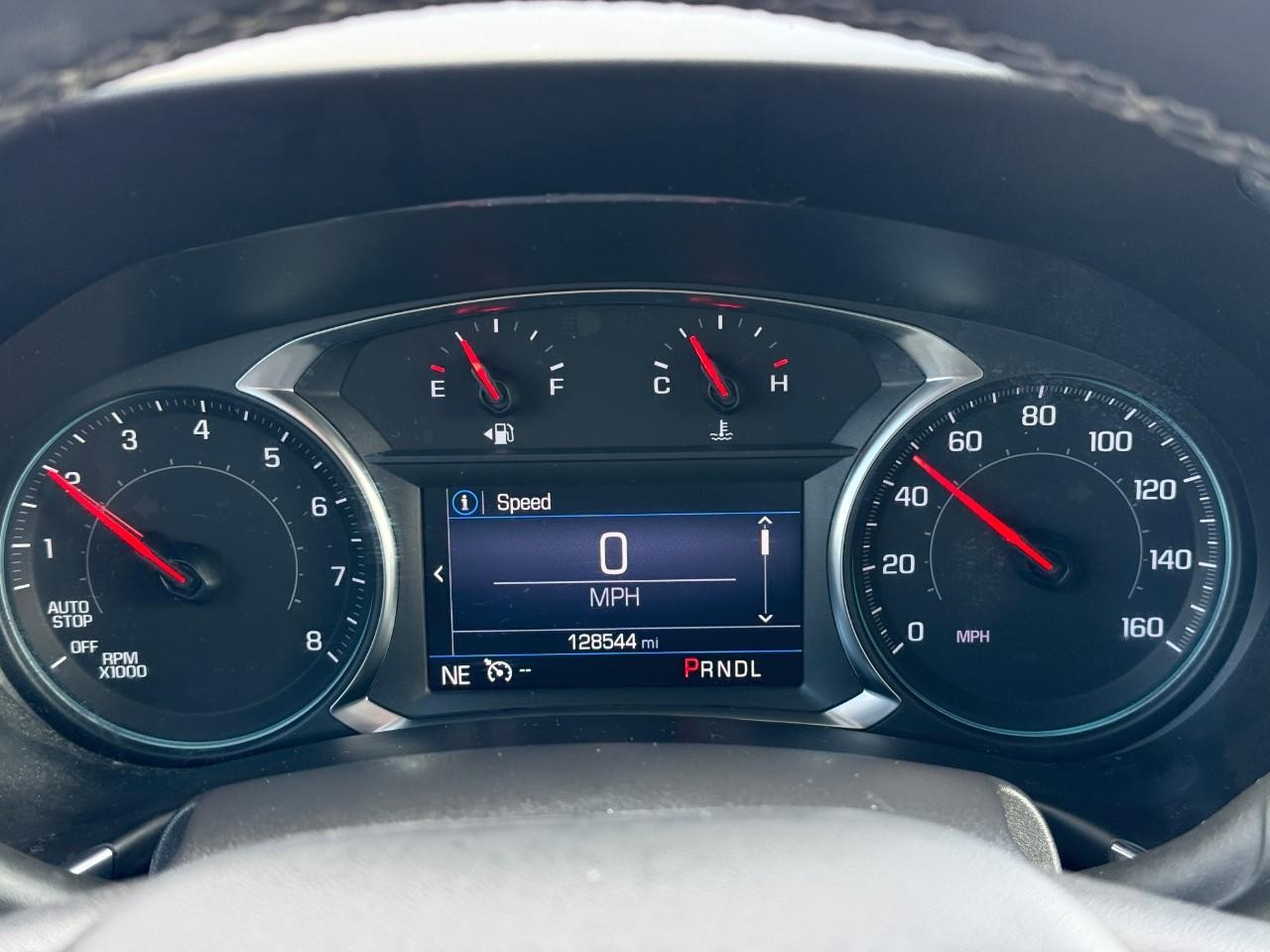 Chevrolet Equinox Vehicle Full-screen Gallery Image 22