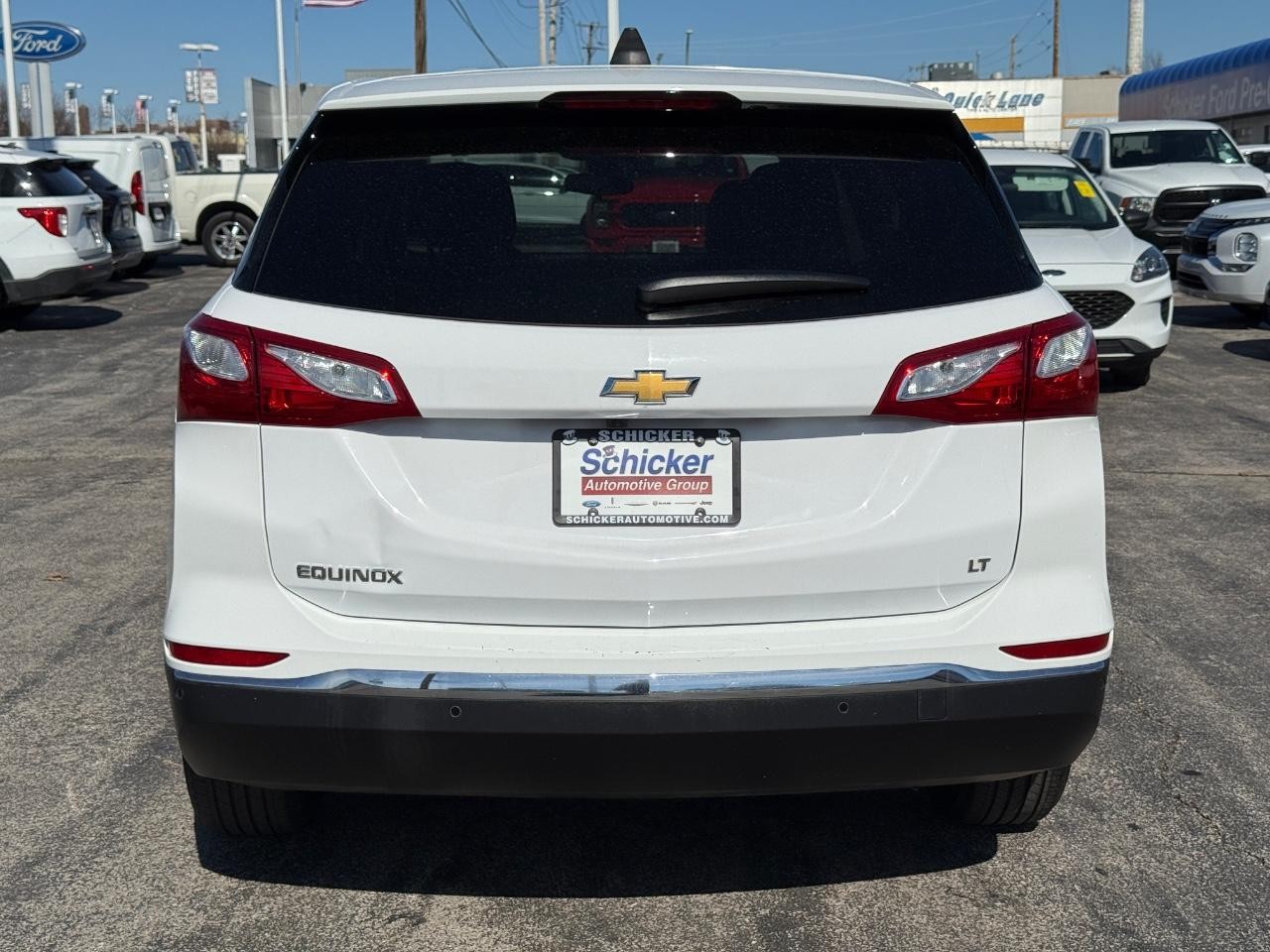 Chevrolet Equinox Vehicle Full-screen Gallery Image 06