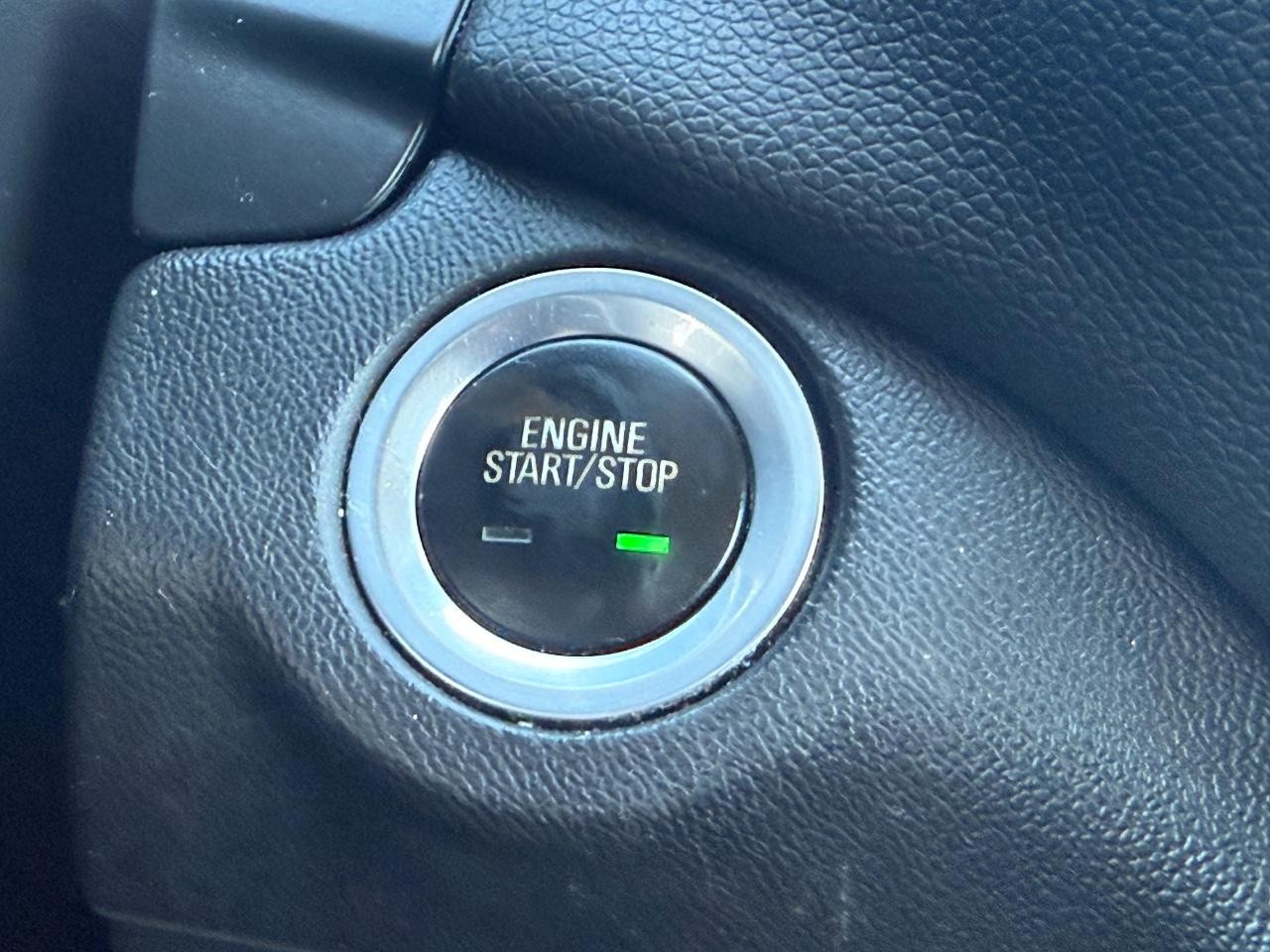 Chevrolet Equinox Vehicle Full-screen Gallery Image 15