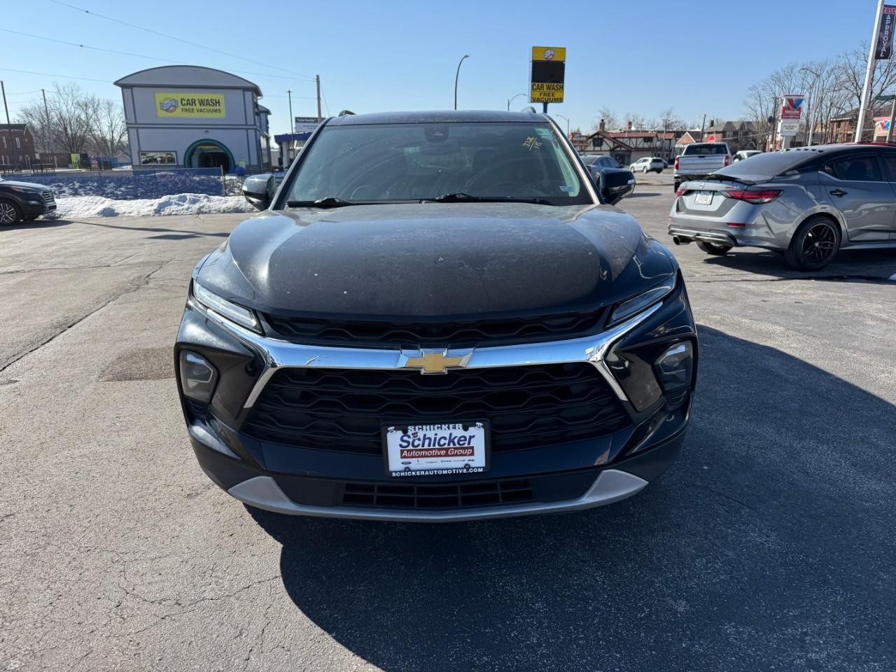 Chevrolet Blazer Vehicle Full-screen Gallery Image 05