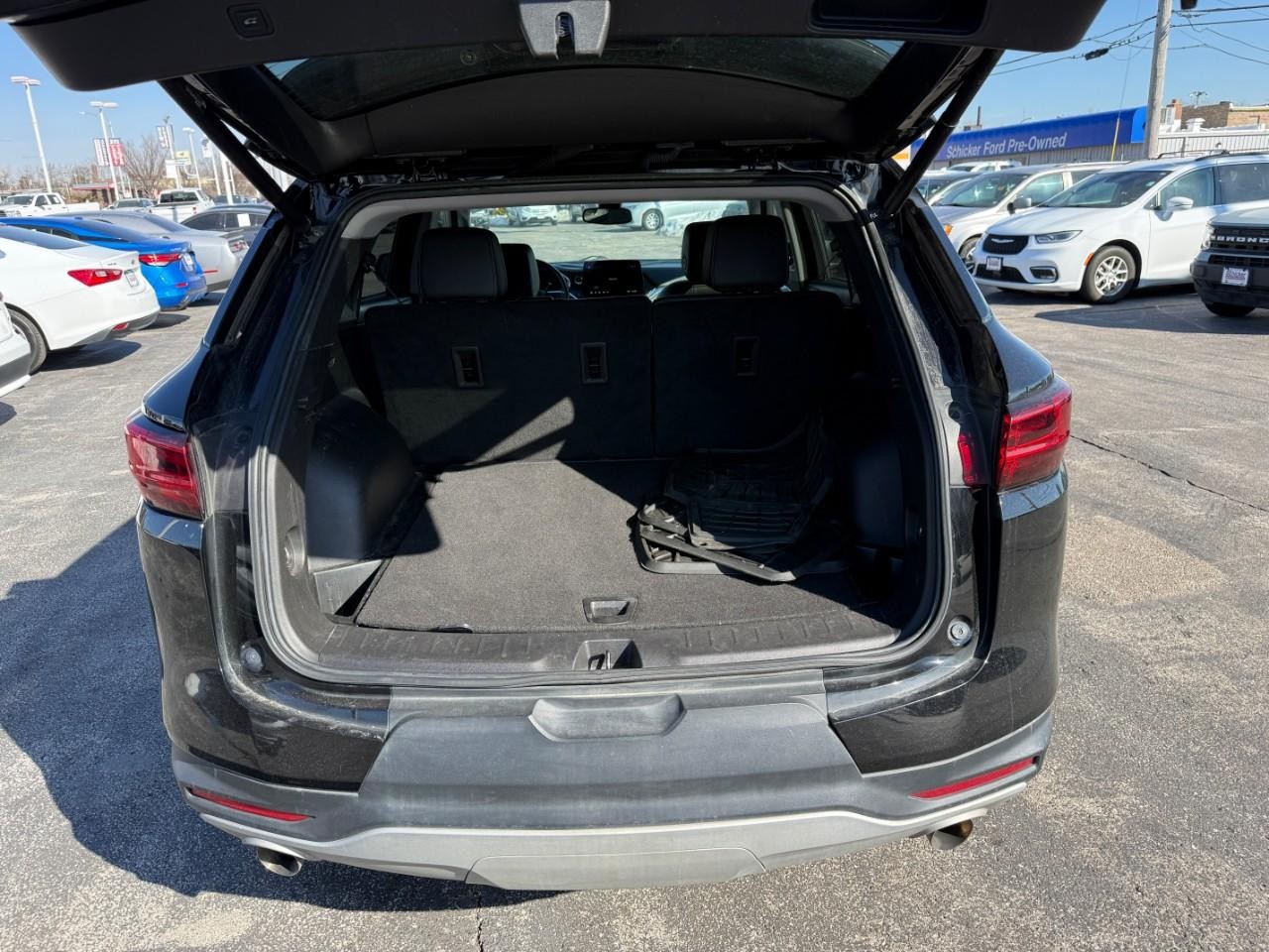 Chevrolet Blazer Vehicle Full-screen Gallery Image 06