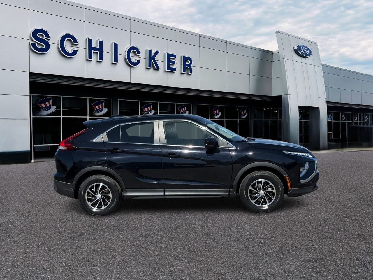 Mitsubishi Eclipse Cross Vehicle Full-screen Gallery Image 04