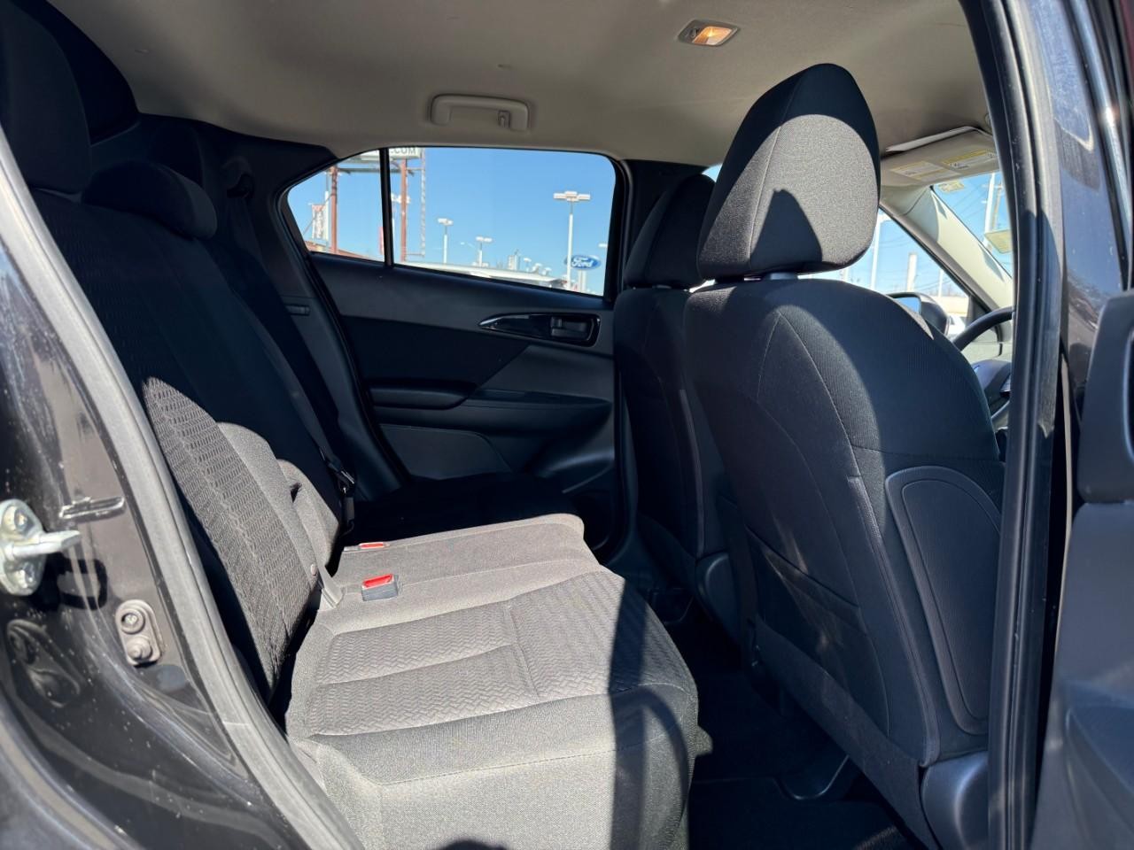 Mitsubishi Eclipse Cross Vehicle Full-screen Gallery Image 09