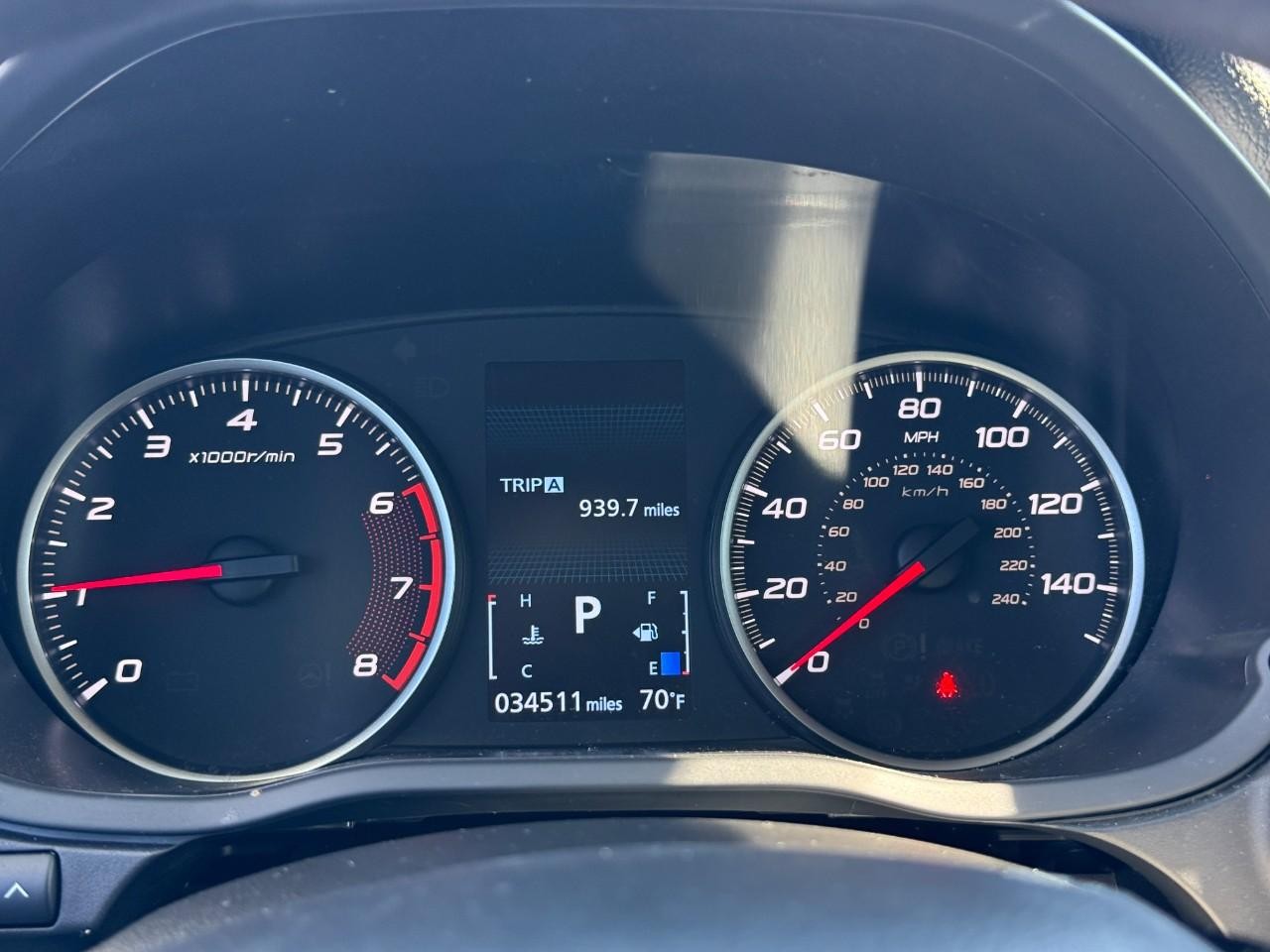 Mitsubishi Eclipse Cross Vehicle Full-screen Gallery Image 20