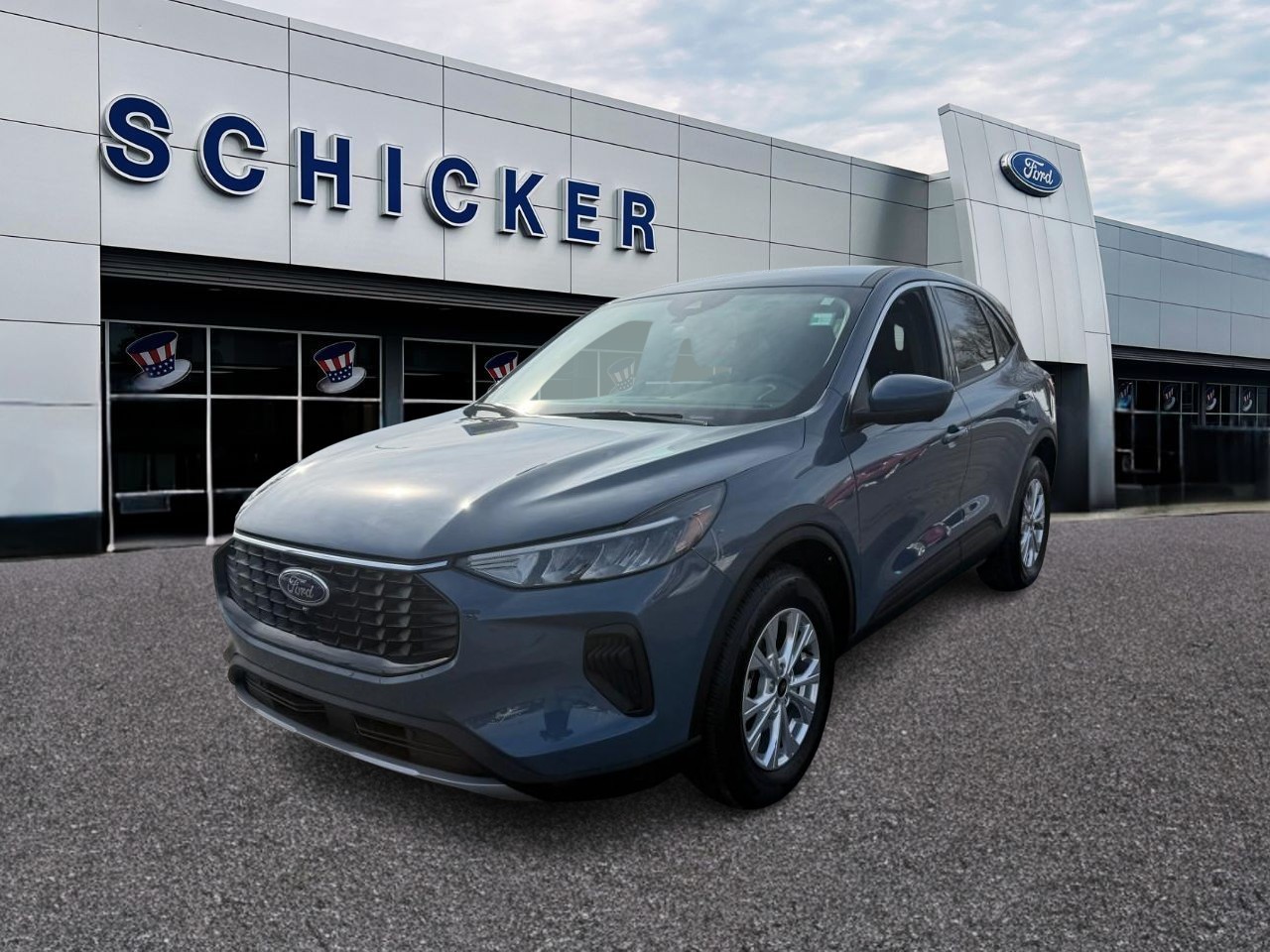 Ford Escape Vehicle Full-screen Gallery Image 04