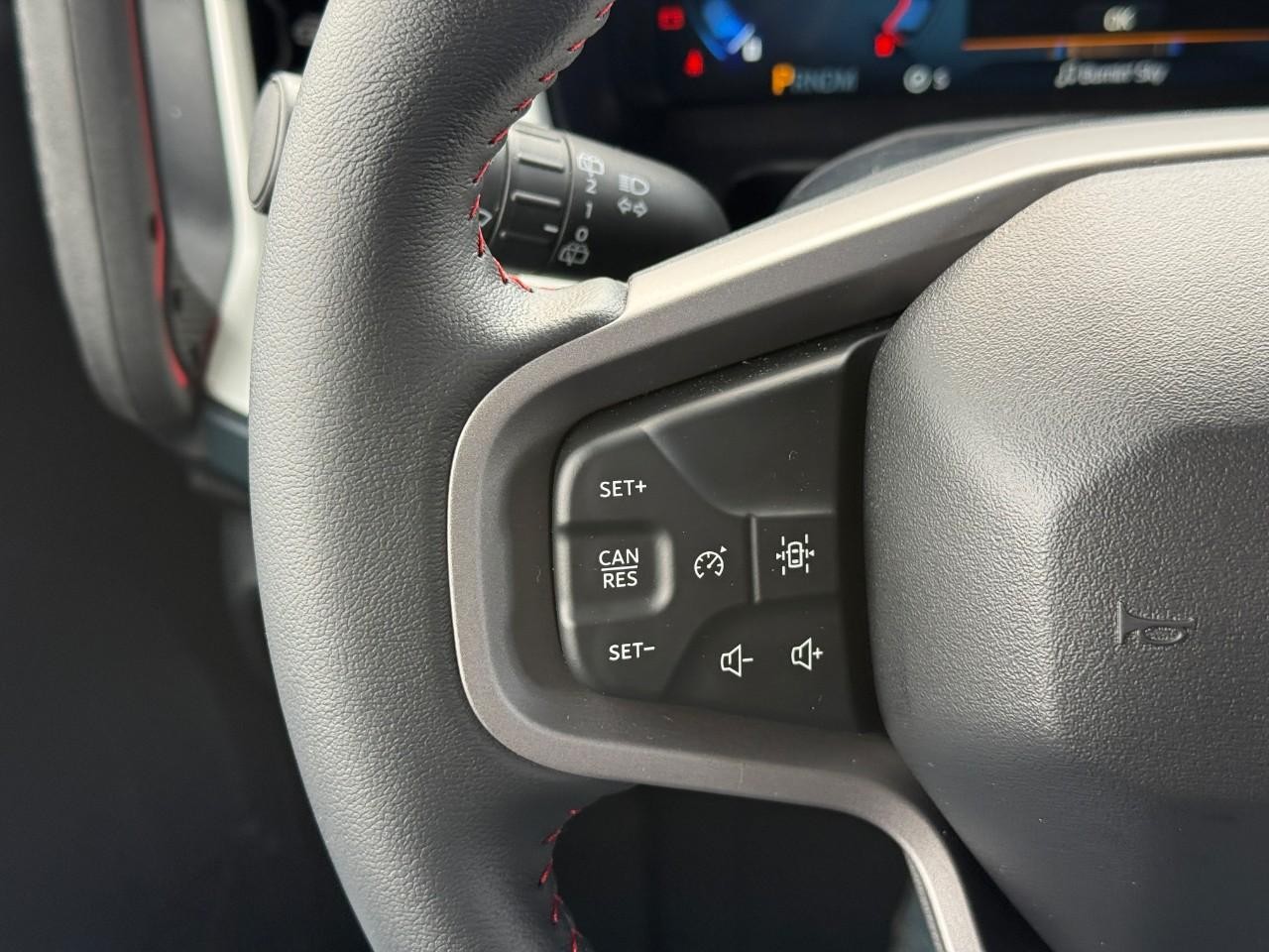 Ford Bronco Vehicle Full-screen Gallery Image 13