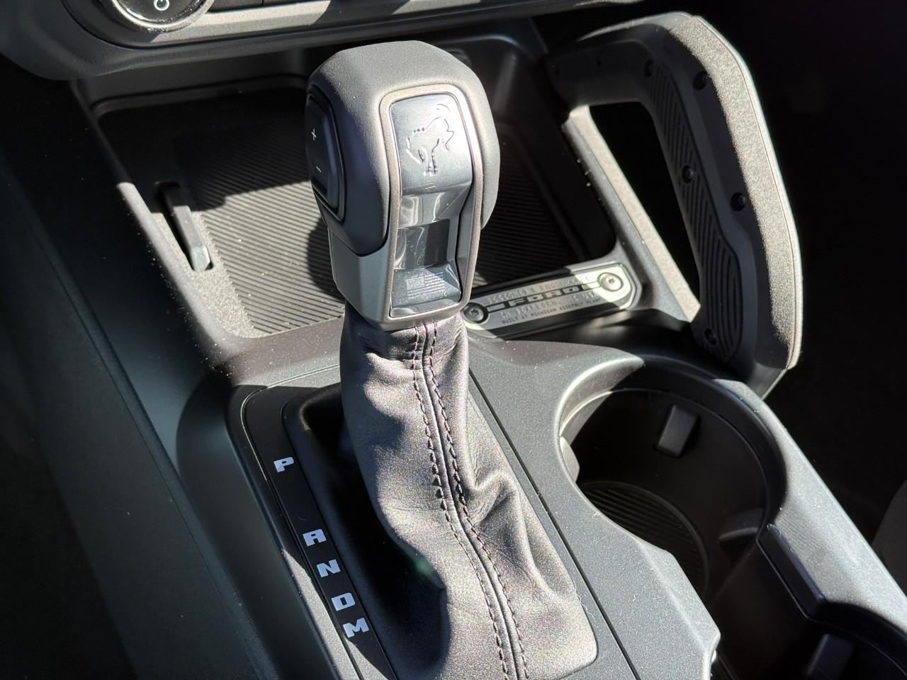 Ford Bronco Vehicle Full-screen Gallery Image 15