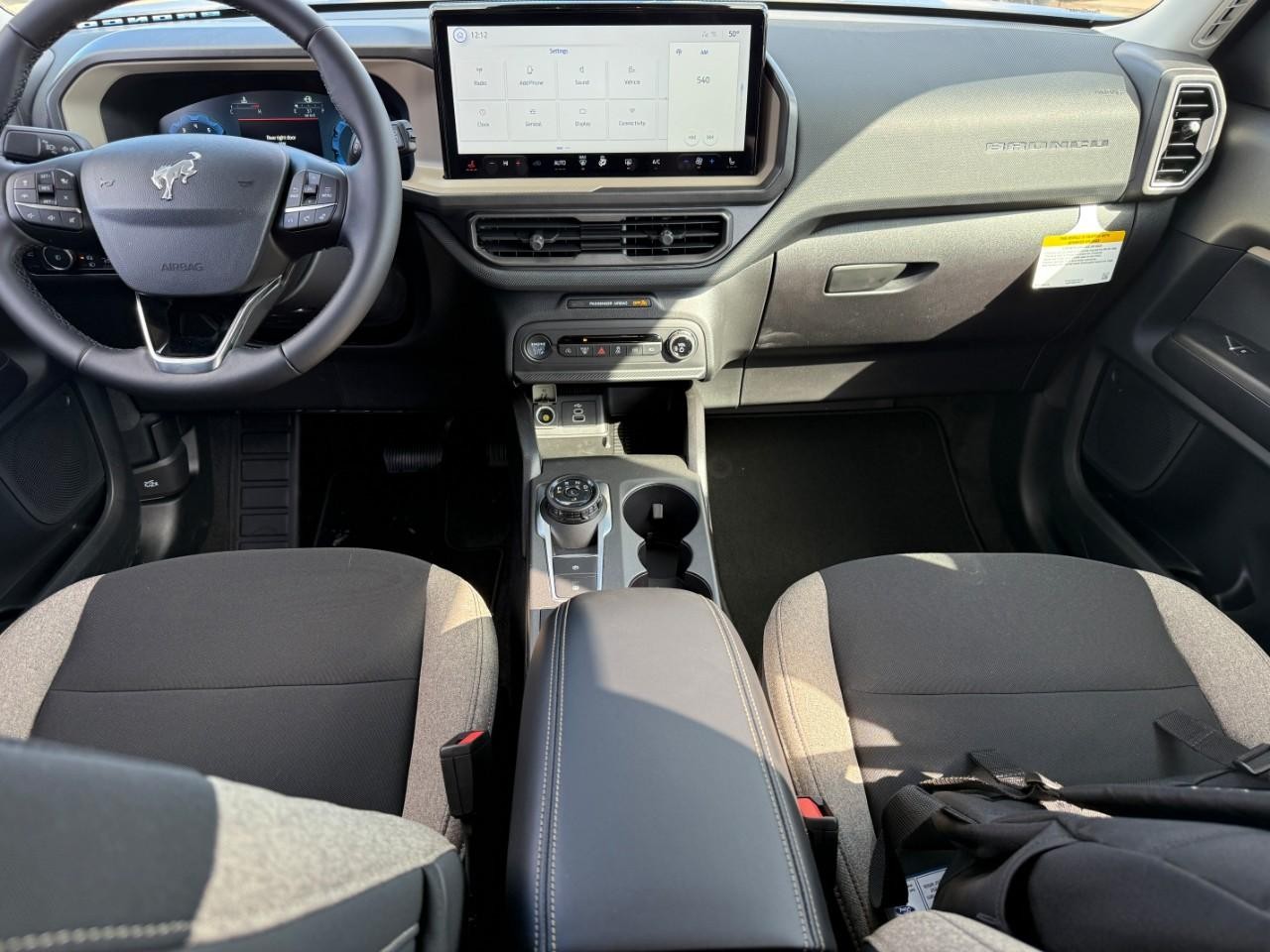 Ford Bronco Sport Vehicle Full-screen Gallery Image 06