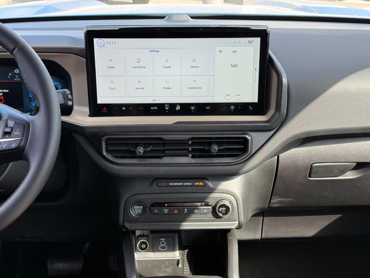 Ford Bronco Sport Vehicle Full-screen Gallery Image 08