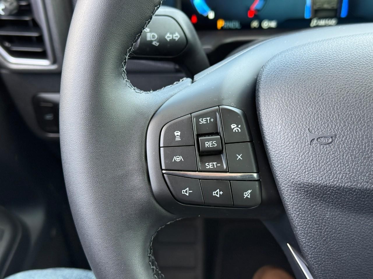 Ford Bronco Sport Vehicle Full-screen Gallery Image 13