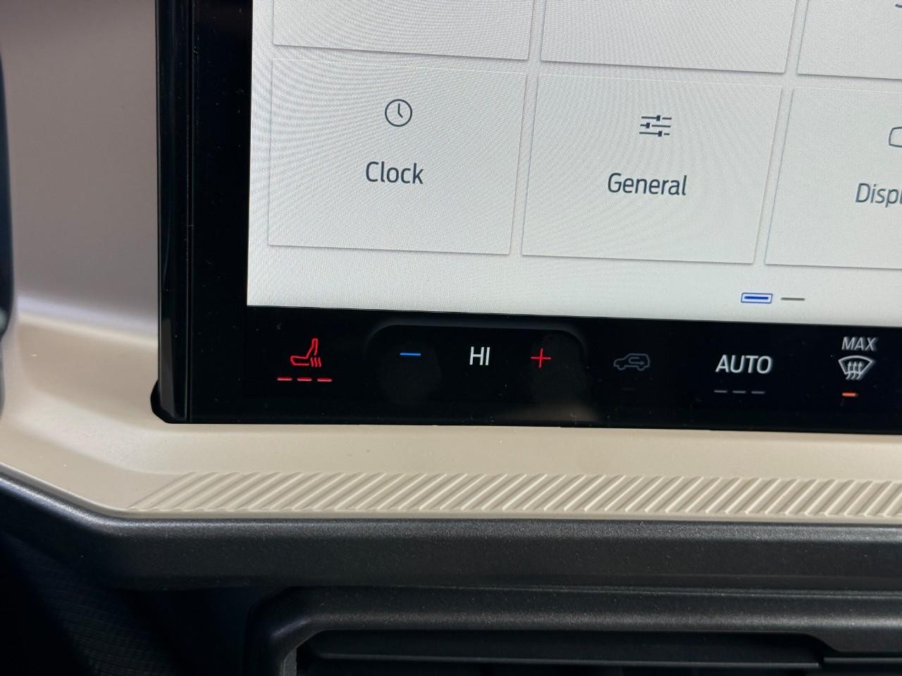 Ford Bronco Sport Vehicle Full-screen Gallery Image 16