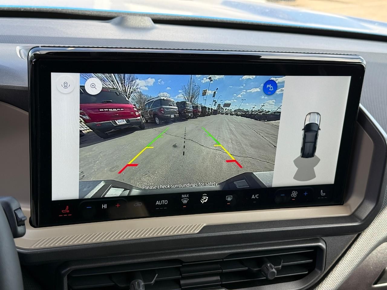 Ford Bronco Sport Vehicle Full-screen Gallery Image 17