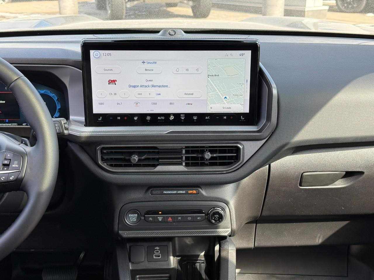 Ford Bronco Sport Vehicle Full-screen Gallery Image 08