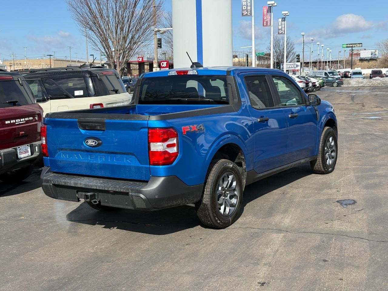 Ford Maverick Vehicle Full-screen Gallery Image 03