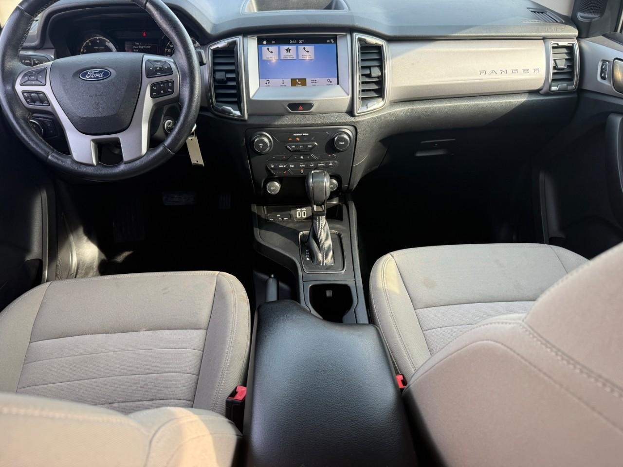 Ford Ranger Vehicle Full-screen Gallery Image 11