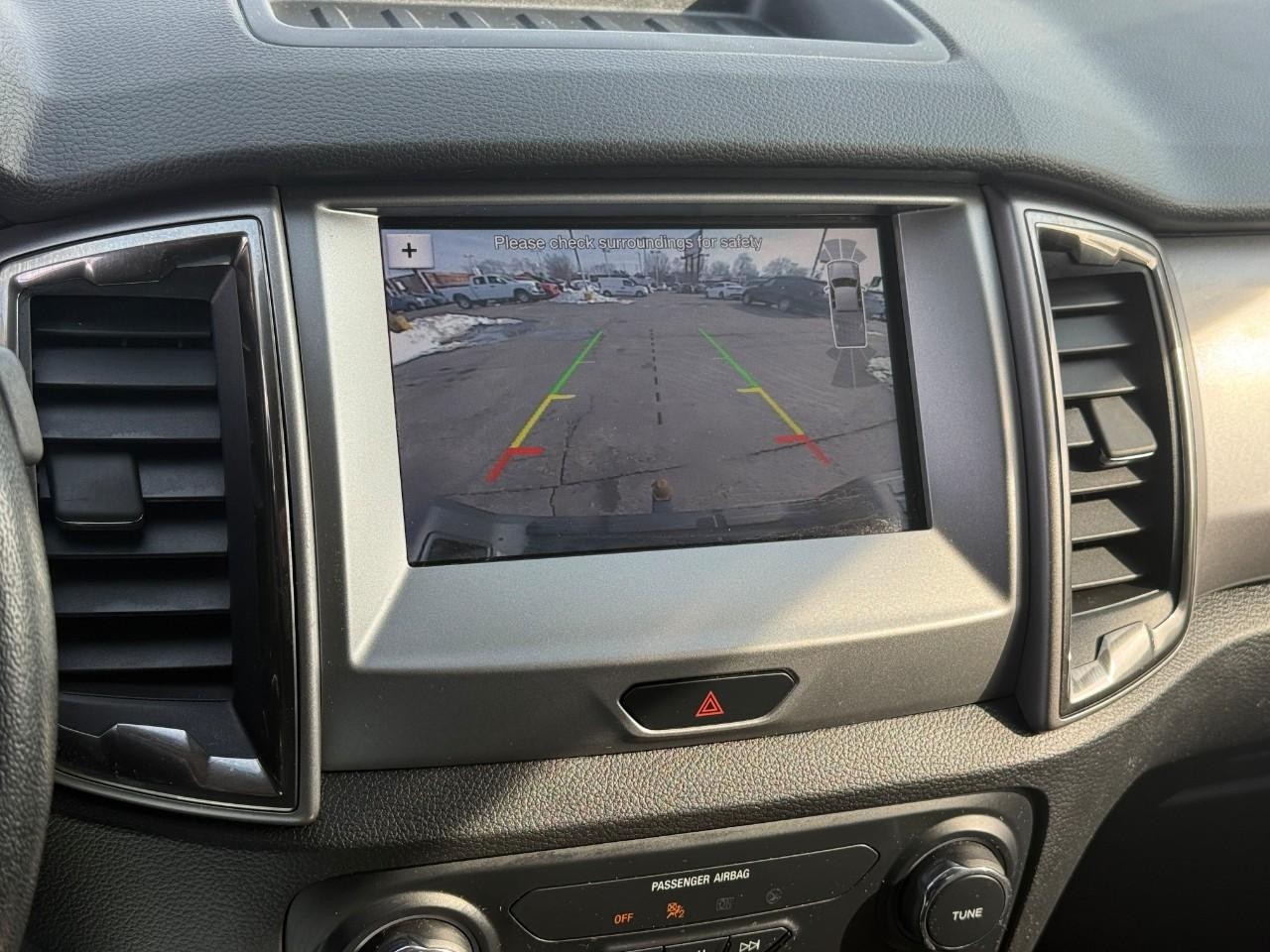 Ford Ranger Vehicle Full-screen Gallery Image 24