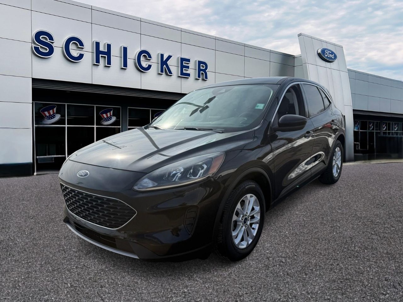 Ford Escape Vehicle Full-screen Gallery Image 04