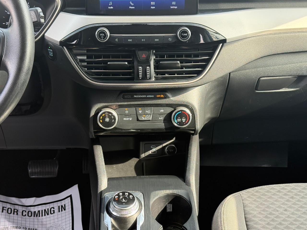 Ford Escape Vehicle Full-screen Gallery Image 14