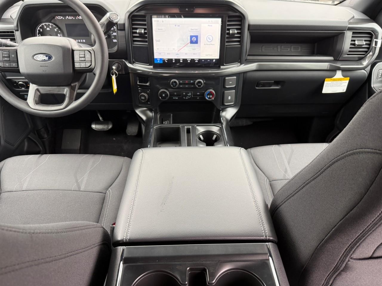 Ford F-150 Vehicle Full-screen Gallery Image 06