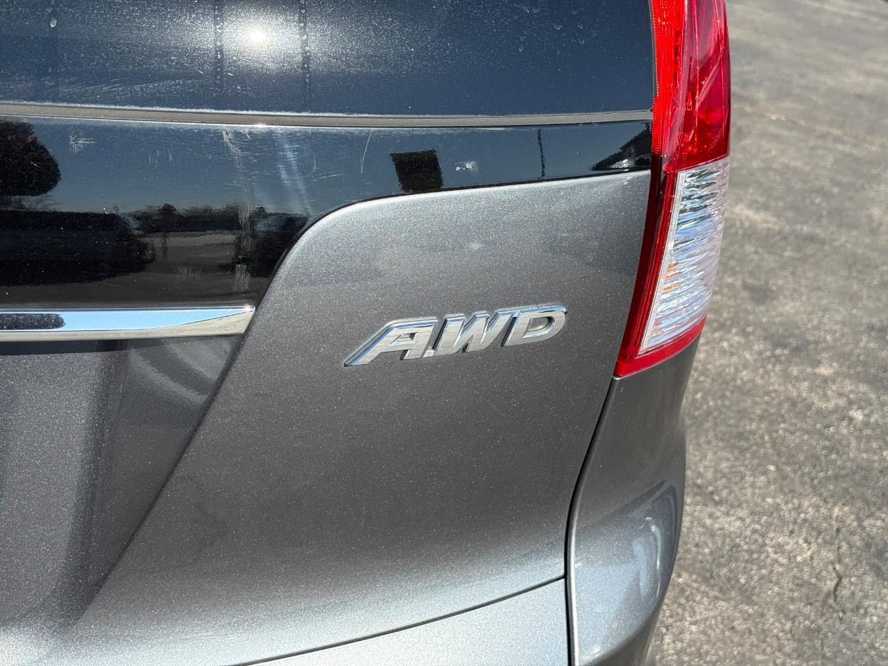 Honda CR-V Vehicle Full-screen Gallery Image 09