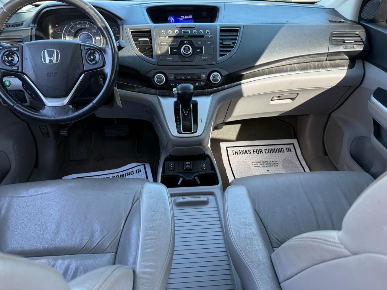 Honda CR-V Vehicle Full-screen Gallery Image 12