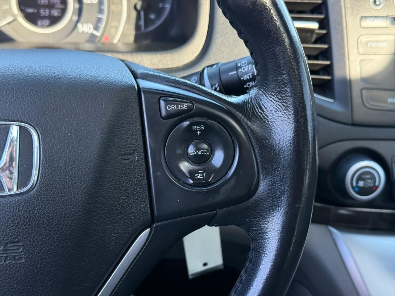 Honda CR-V Vehicle Full-screen Gallery Image 23