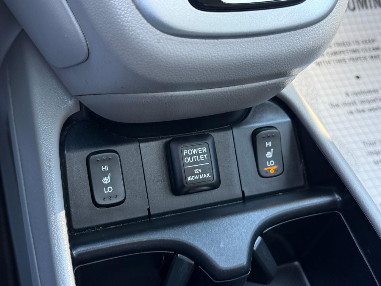 Honda CR-V Vehicle Full-screen Gallery Image 25