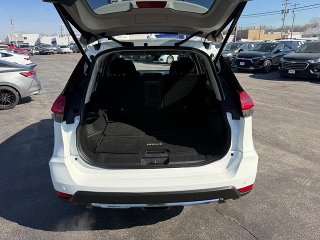 2020 Nissan Rogue SV - Photo 8